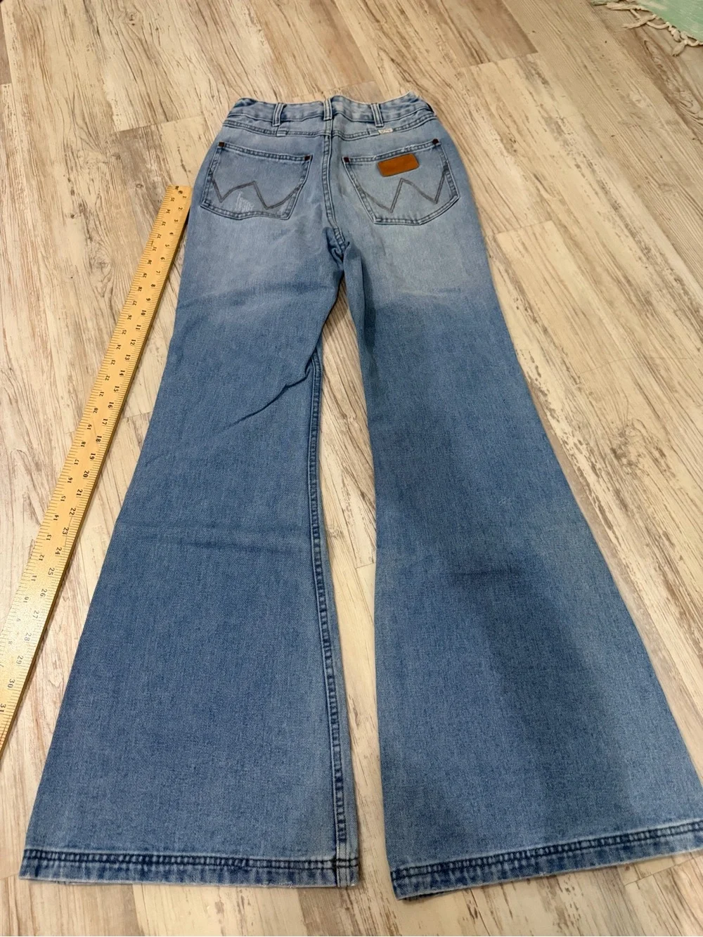 Billabong Wrangler Women's Blue Denim Patchwork Flared Jeans Pockets 27 - Picture 10 of 12